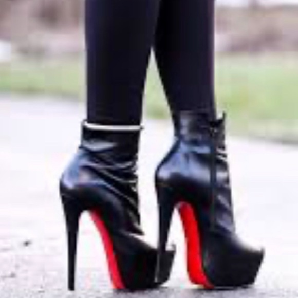 Christian Louboutin Shoes - Beautiful Christian Louboutins 39.5